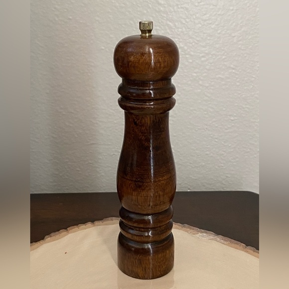 Vintage Wooden Pepper Mill Grinder Shaker Dark Brown High Gloss Hand Carved 7” - Picture 7 of 7